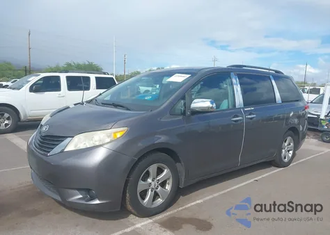 2011 Toyota Sienna Le V6/Le V6 Auto Access Seat из США, поврежденный, VIN 5TDKK3DC8BS077112